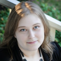 CCD Student and PTK Honoree Laura Thomas upclose image of CCD female student
