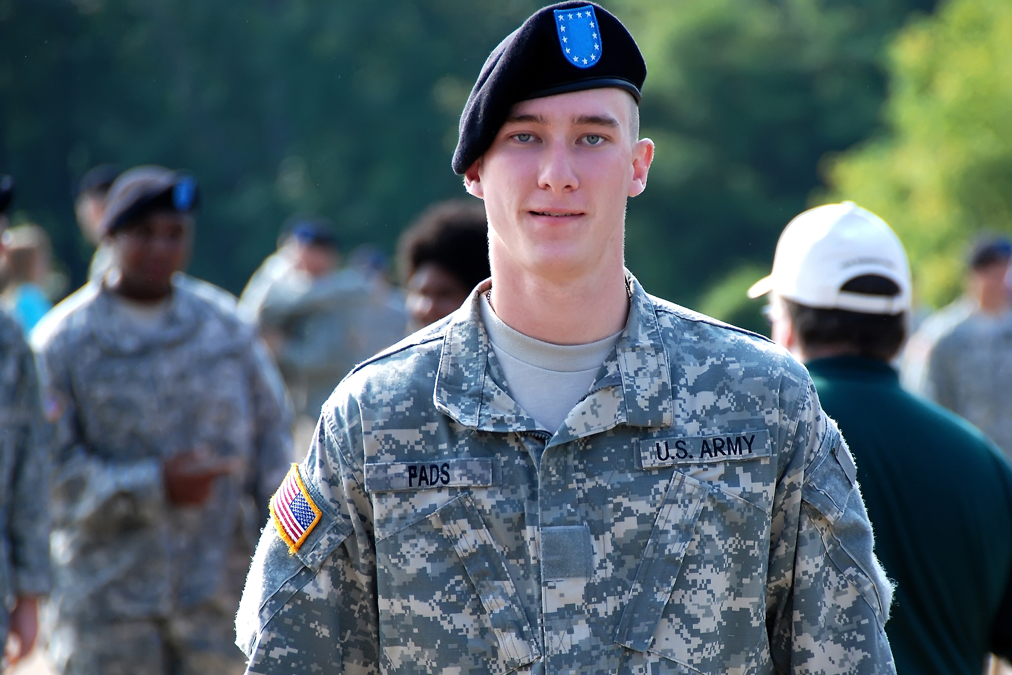 American Solider wearing army fatigues