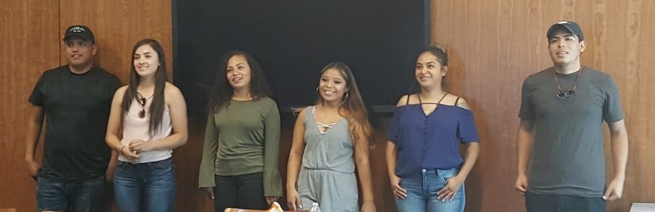 Fall Recipients a group of students lined up smiling