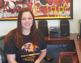 girl in CCD CityHawk t-shirt